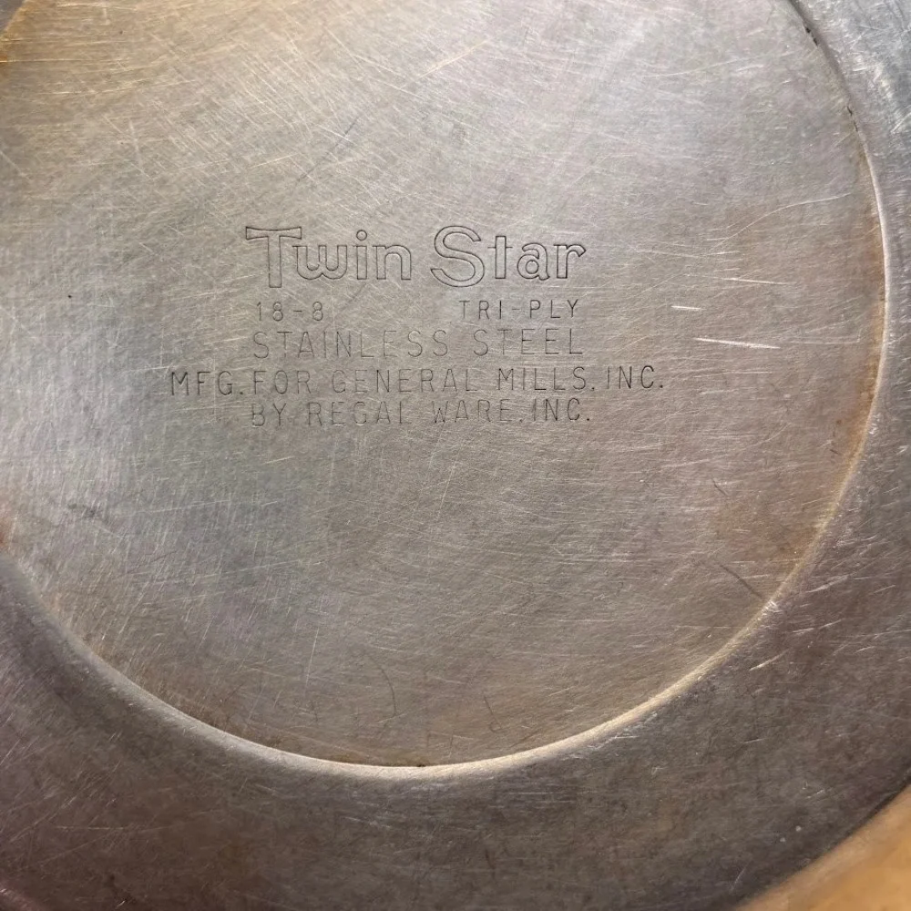 Twin Star Regal Ware 18-8 Tri-Ply Stainless Steel Saucepan with Lid‎ Vintage